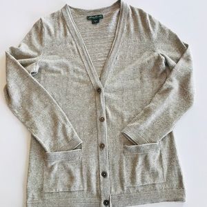 Eddie Bauer button cardigan